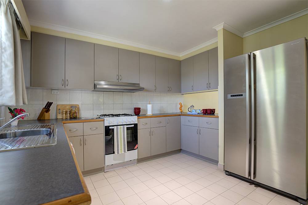 Townhouse For Rent with 3 Parking Space