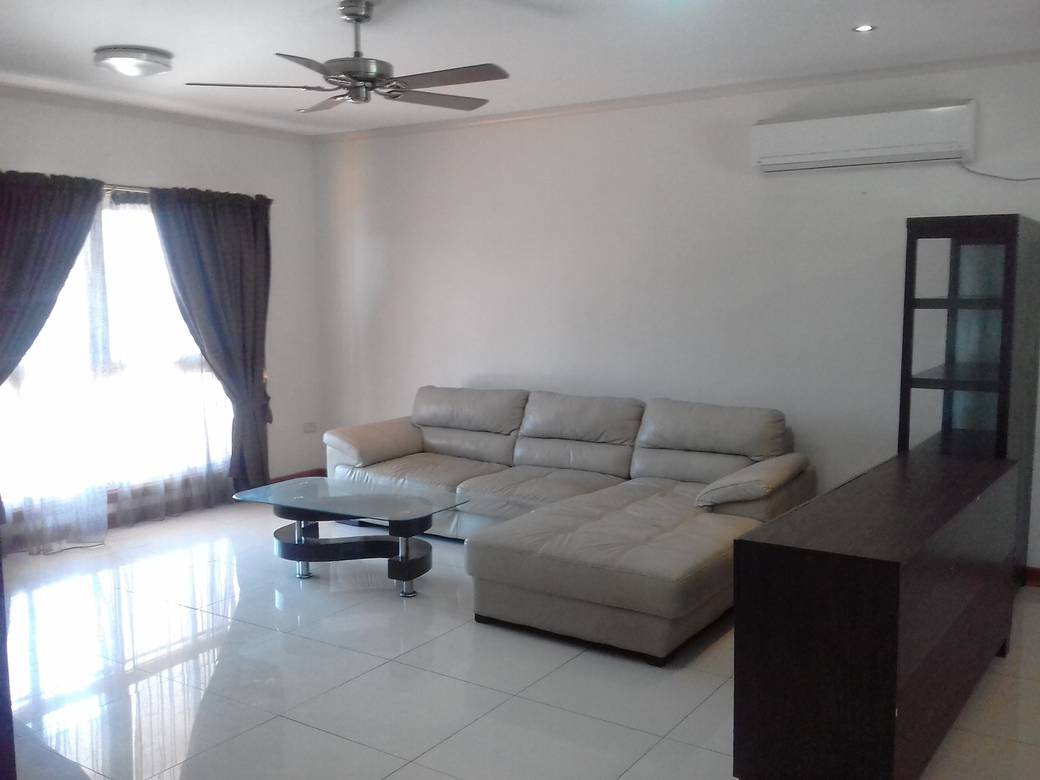 K2,500 Flat