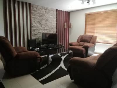 K3,500 Flat