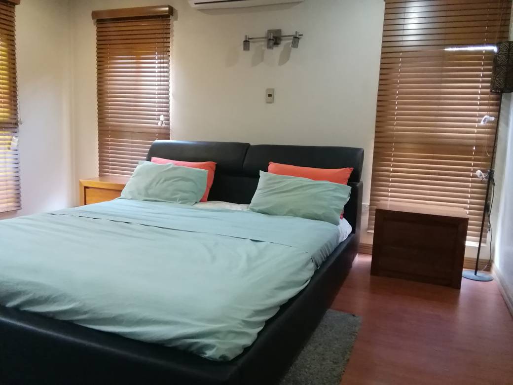 Apartment For Rent with 2 Parking Space