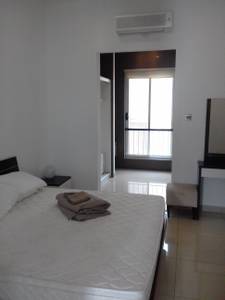 K4,500 Flat