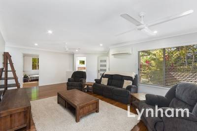 House and lot For Sale with 2 Parking Space