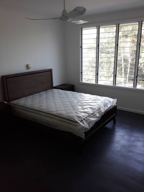 Apartment For Rent with 3 Parking Space