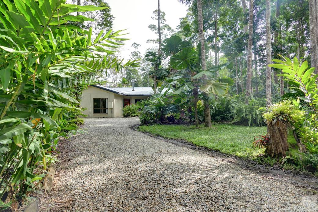 House and lot For Rent in 17 Bangalow Place, KURANDA, Far North Queensland, 4881, QLD
