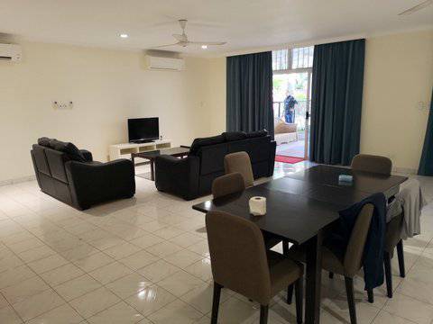 Apartment For Rent with 4 Parking Space