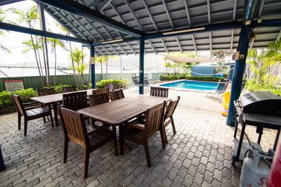 Town Apartment For Rent in Town
