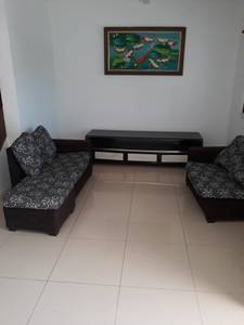Apartment For Rent with 2 Parking Space