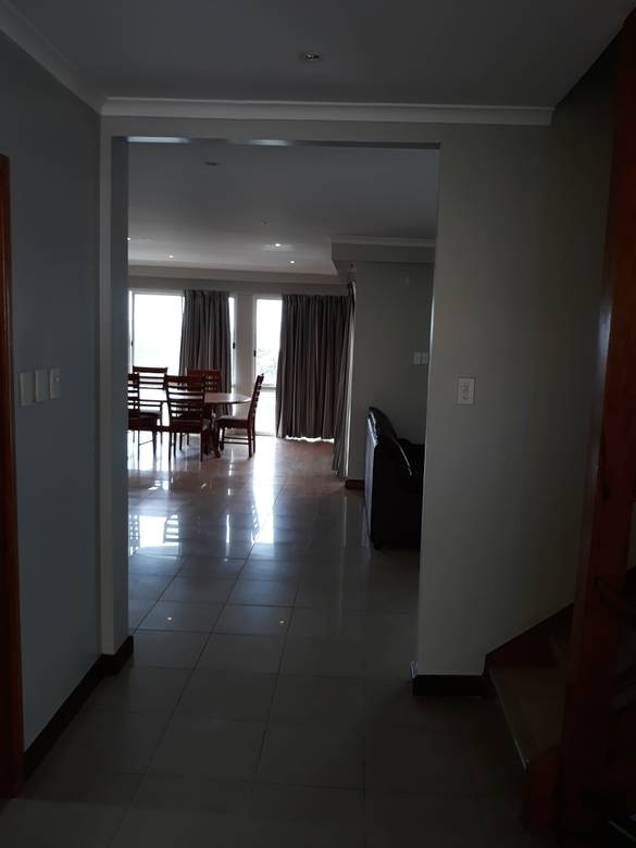 Townhouse For Rent with 2 Parking Space
