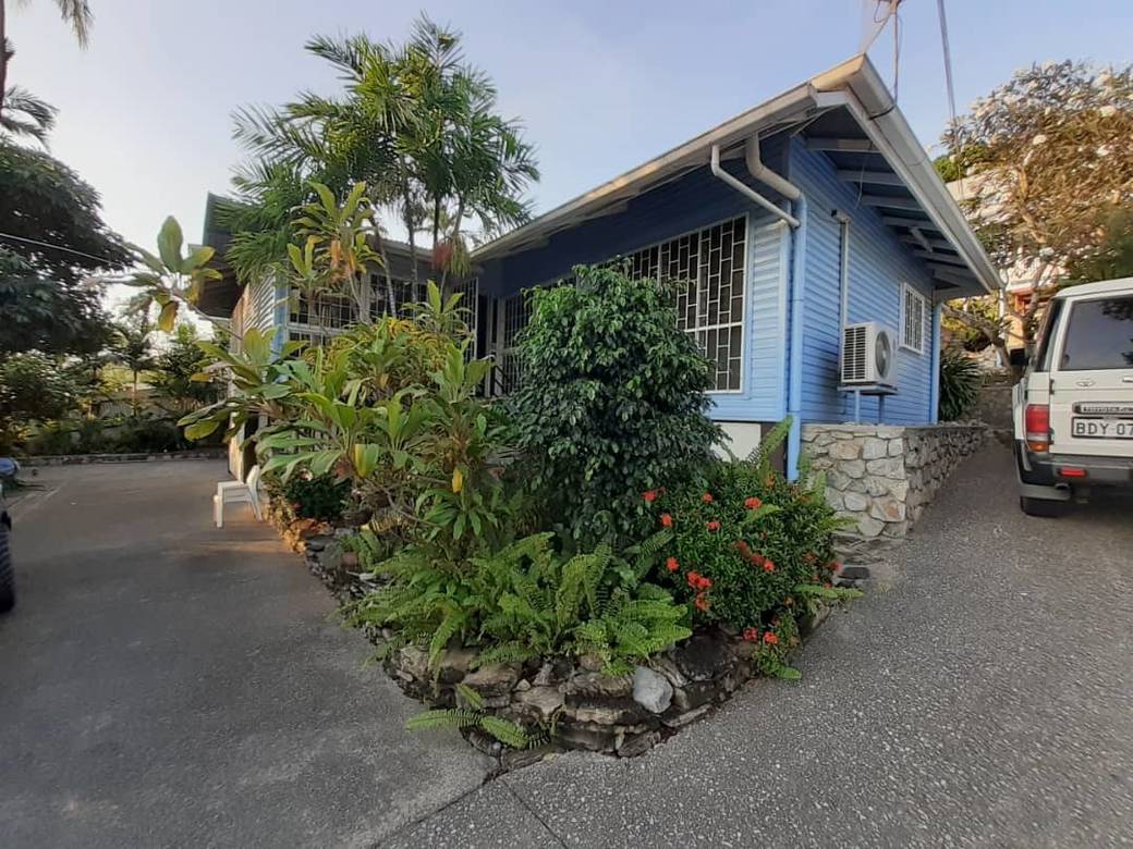 3 Bedrooms Townhouse For Rent
