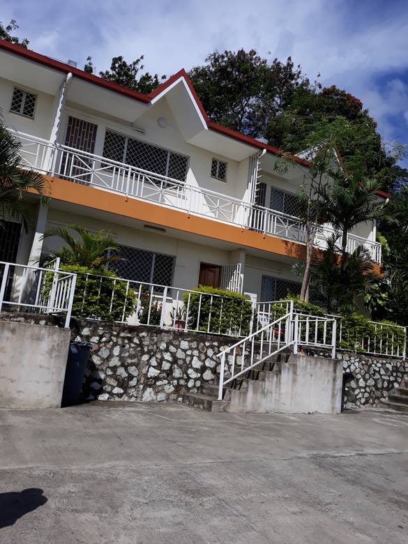 3 Bedrooms Apartment For Rent