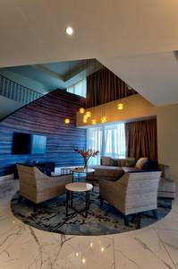 Duplex For Rent with 4 Parking Space