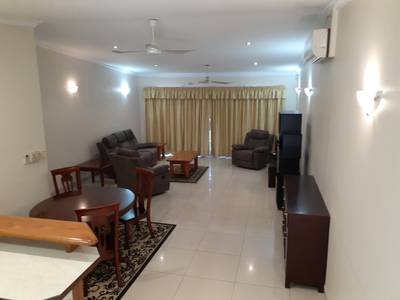 K2,500 Flat