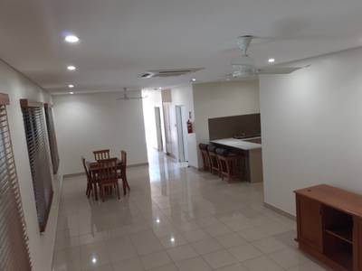 K2,000 Flat