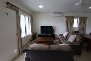 K2,000 Flat