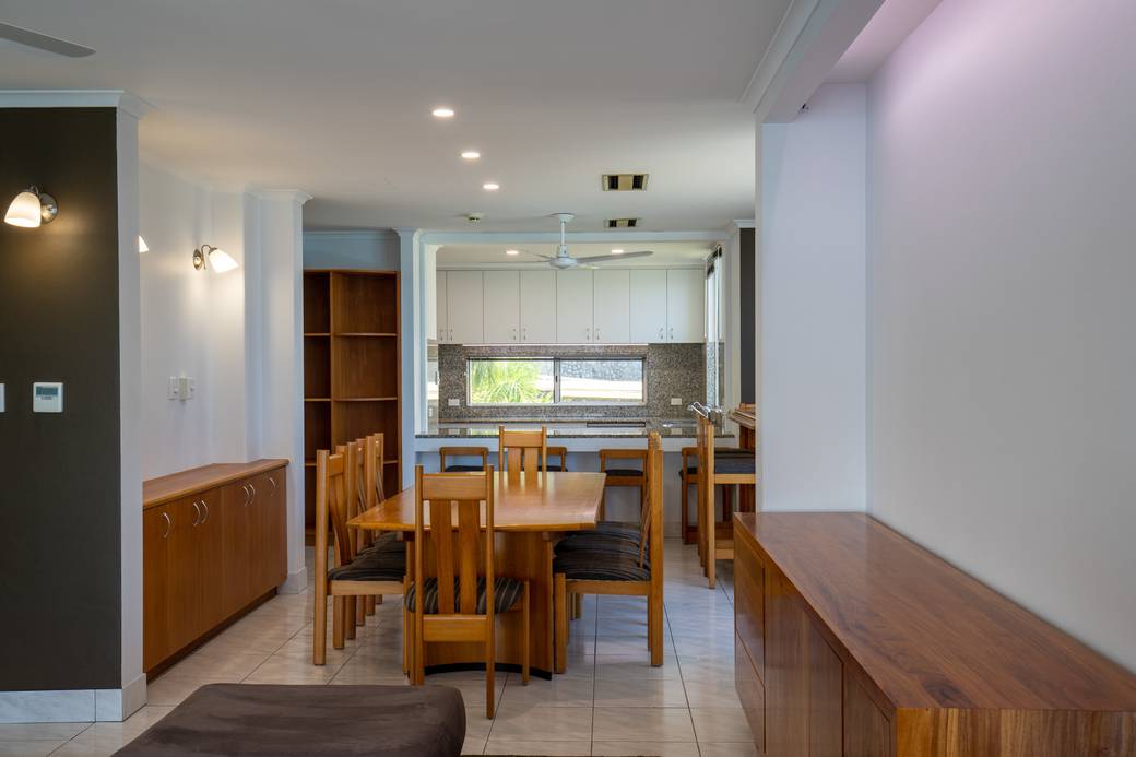 Apartment For Rent with 4 Parking Space