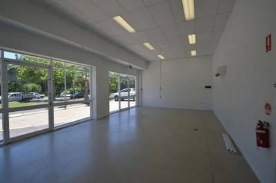 Cairns & District Retail Bilong Salim in Cairns & District