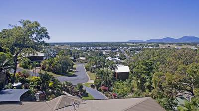 House and lot Bilong Salim in 13 Darkin Close, Smithfield, Cairns & District, 4878, QLD