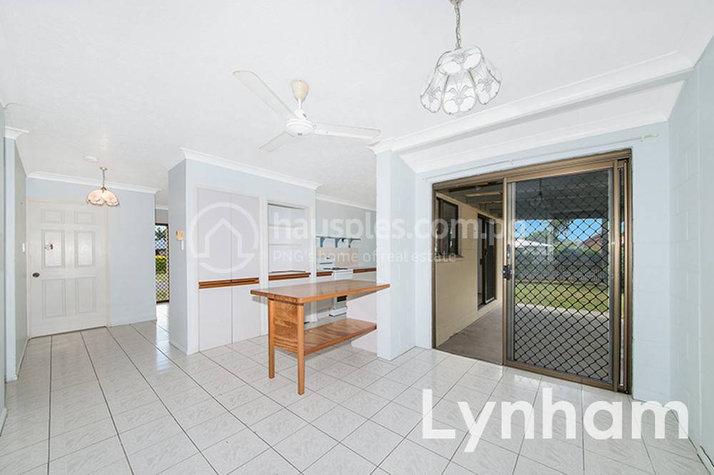 House and lot For Sale with 2 Parking Space