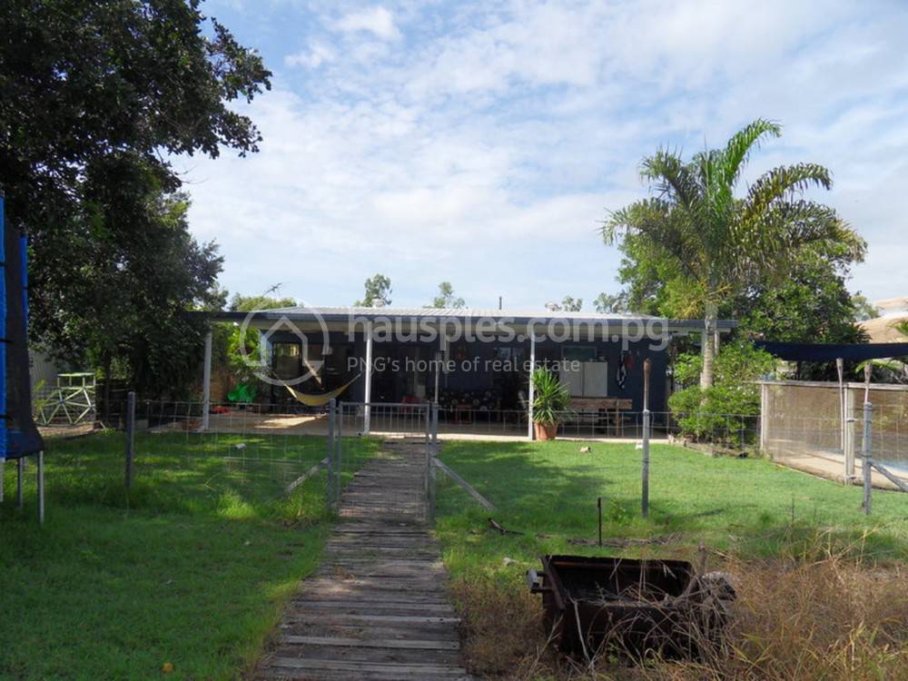 K400,000 House