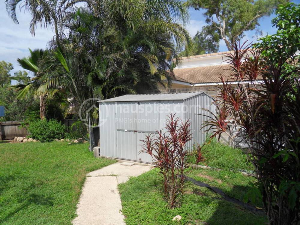 House and lot For Sale in Townsville & District K400,000