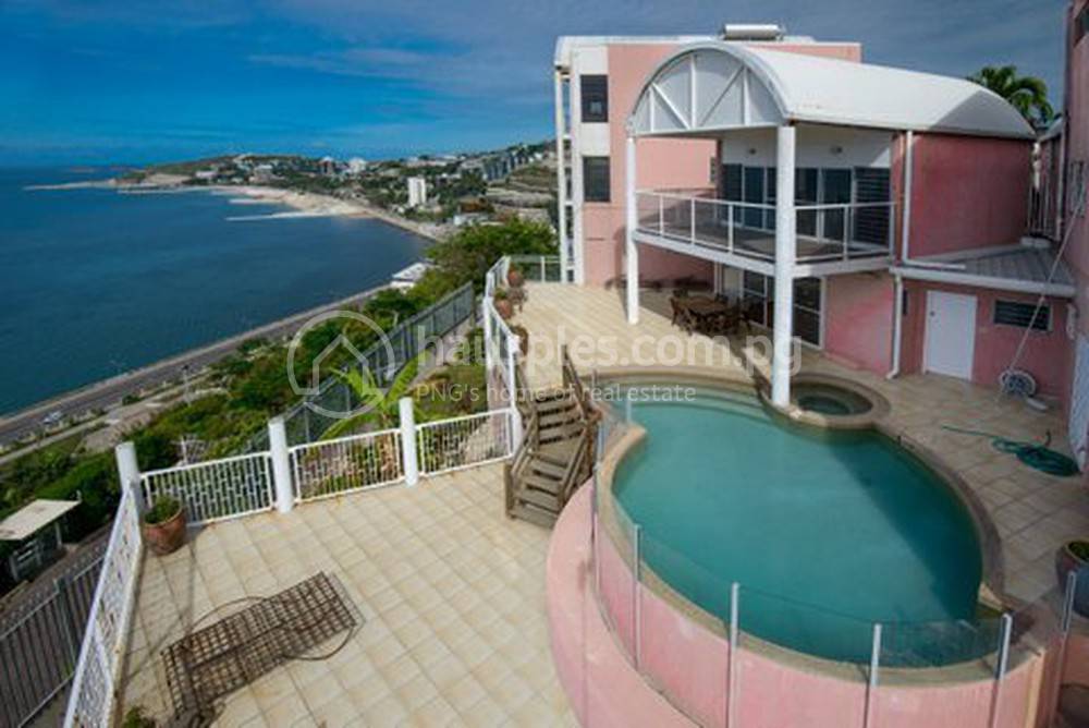 5 Bedrooms Apartment For Rent
