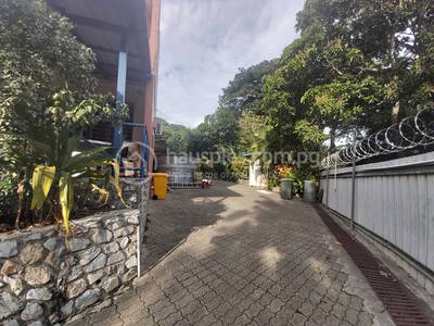 300 sqm Land Size Apartment For Rent