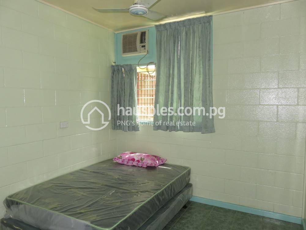 Apartment For Rent with 4 Parking Space