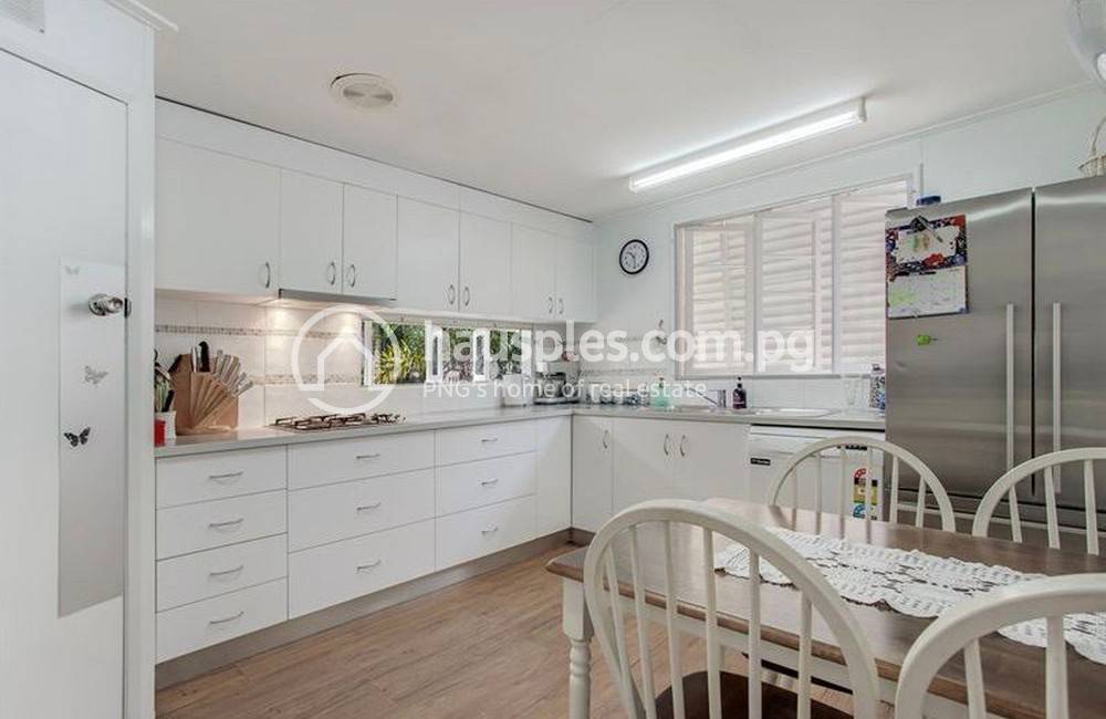 K450,000 House