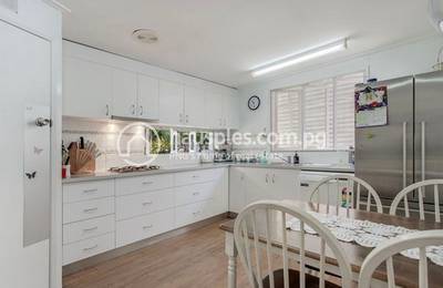 K450,000 House