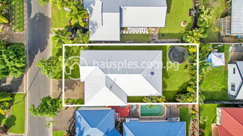 House and lot For Sale with 2 Parking Space