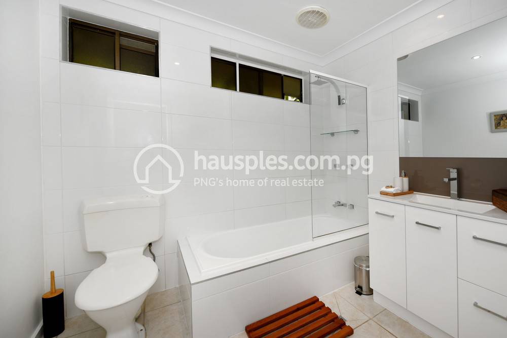 House and lot For Sale with 2 Parking Space