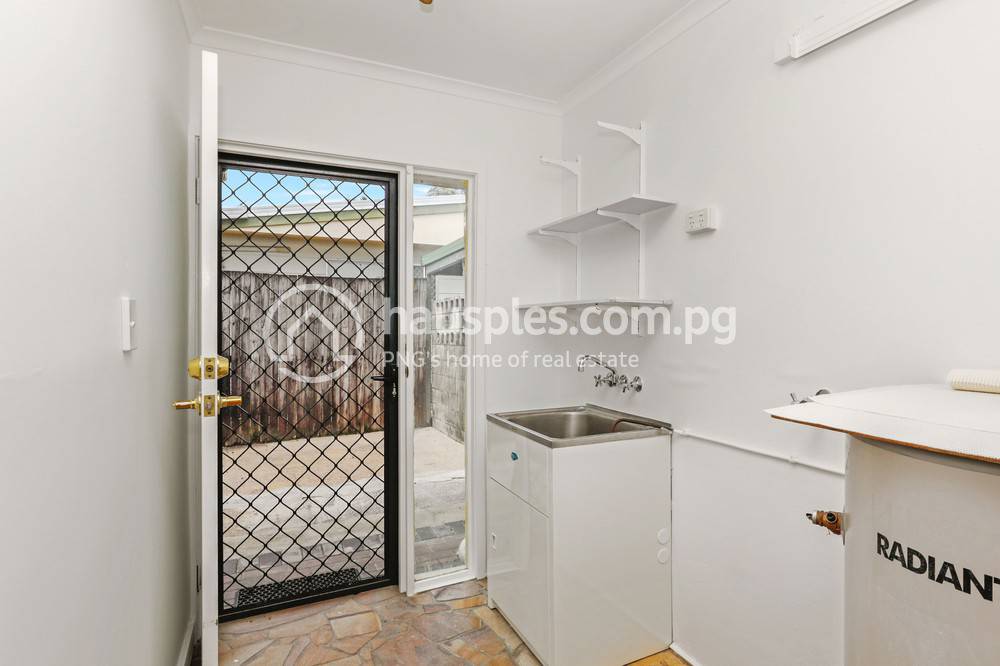 House and lot Bilong Salim with 4 Parking Space