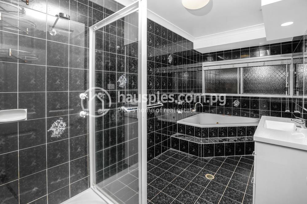 House and lot For Sale with 2 Parking Space
