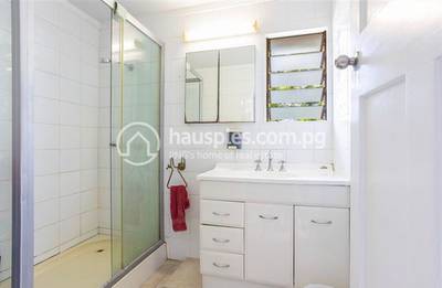 House and lot For Sale in Cairns & District K450,000