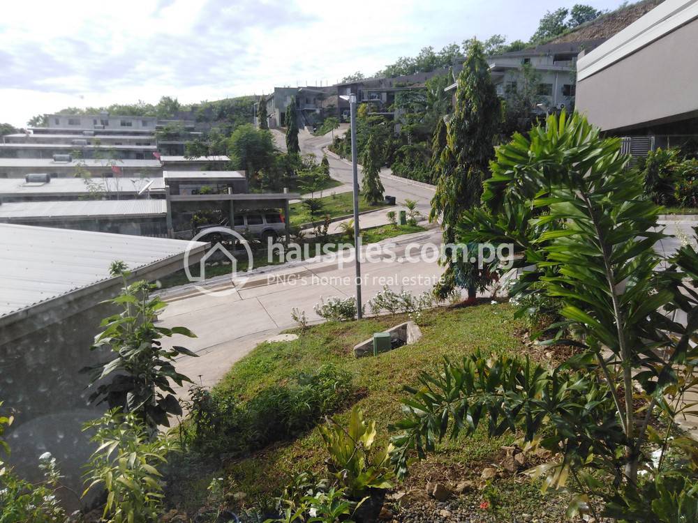 House and lot 出售 with 3 Parking Space