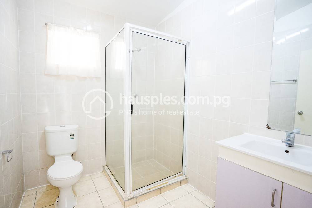 Apartment For Rent with 4 Parking Space
