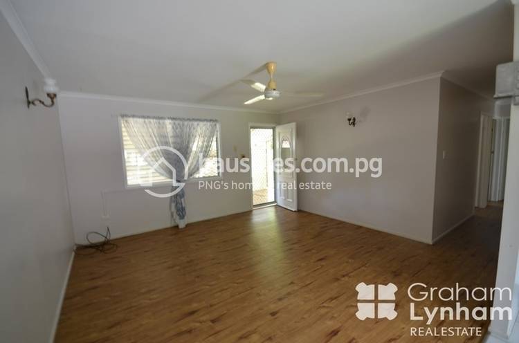 3 Bedrooms House and lot For Rent