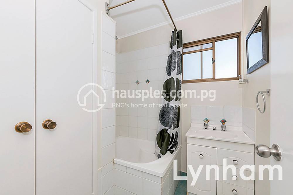 House and lot For Rent in Townsville & District K335