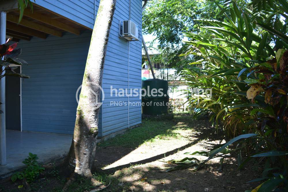 Townhouse For Rent in Alotau K1,125