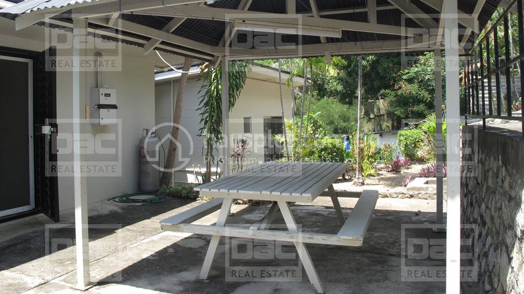 Town House and lot For Sale in Town