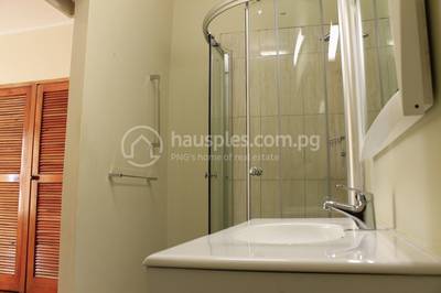 residential Townhouse for rent ใน Boroko รหัส 8612 21