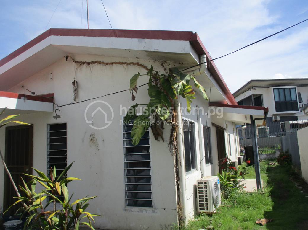 8 mile House and lot For Sale in 8 mile
