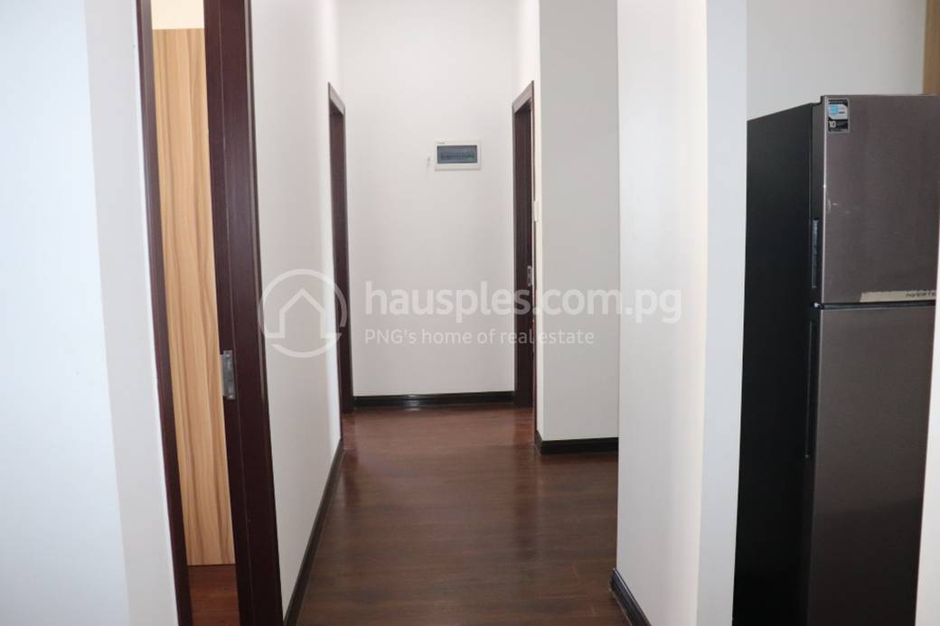 Gallery 01
