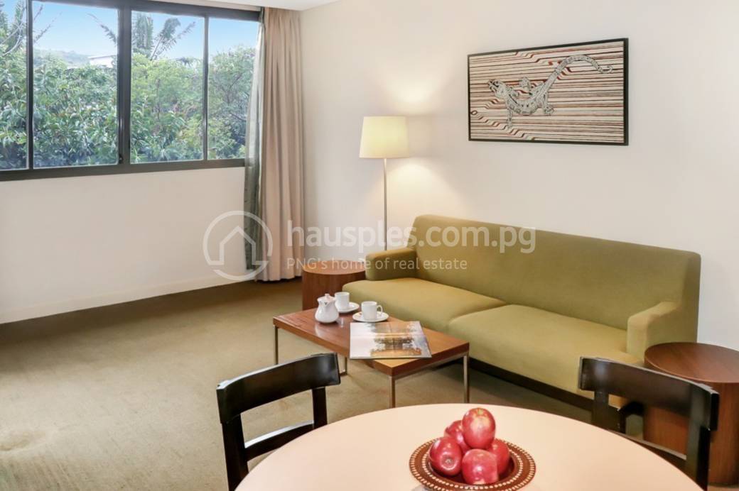 Holiday Inn & Suites Port Moresby | Sevis Apatmen Bilong Rentim with 2 Parking Space