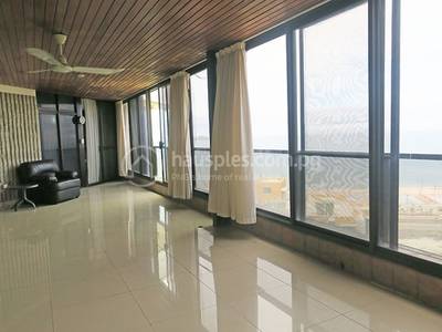 Apartment For Rent with 2 Parking Space