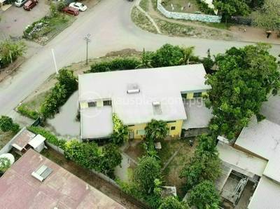 Duplex For Sale with 2 Parking Space