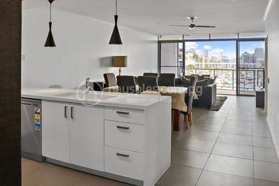 The Edge Apartments | Apartment For Rent with 1 Parking Space