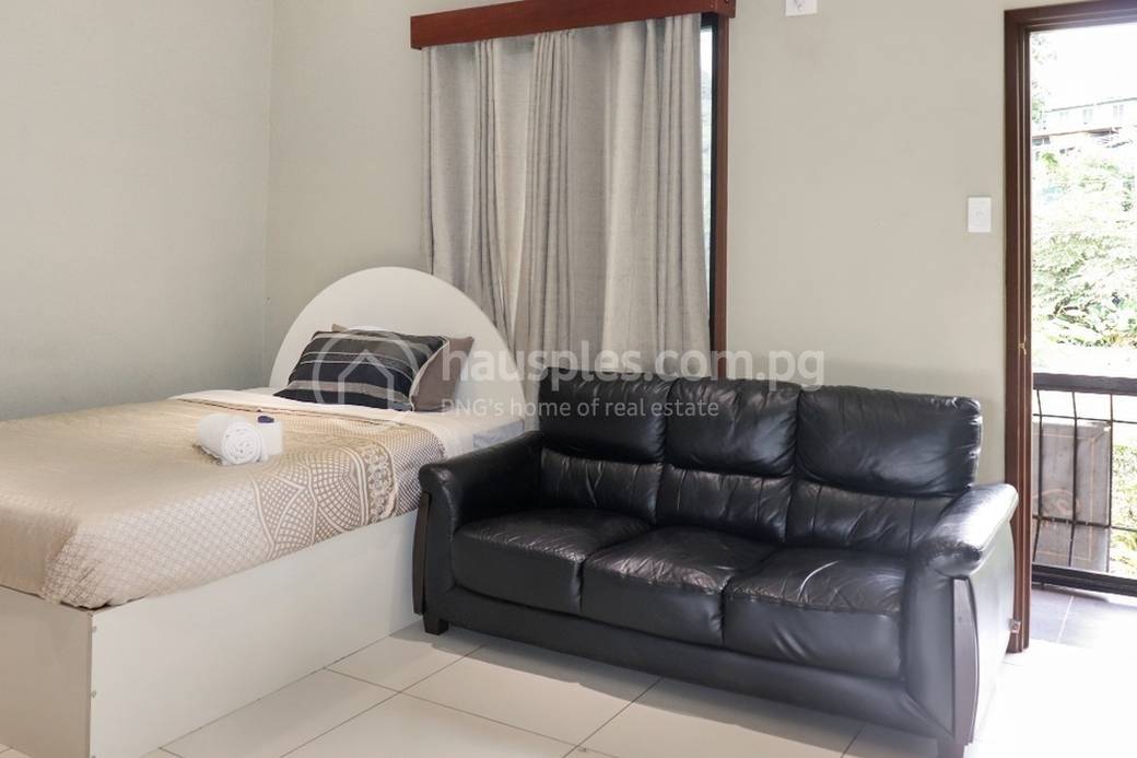 Gallery 01