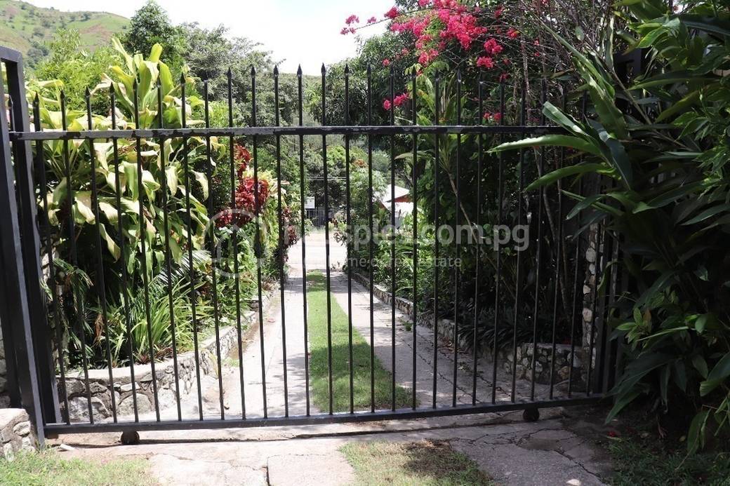 Rakatani units | Tokarara | Compounds For Rent with 2 Parking Space