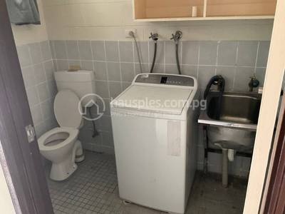 residential BlockOfUnits for rent ใน Boroko รหัส 30431 6